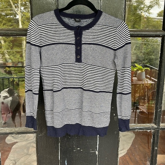 Joseph Dark Blue Striped Cashmere Sweater Long Sleeve Size Small - Picture 1 of 5